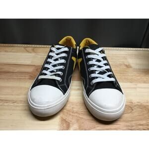 Bata Hotshot × Wilson Sneakers Men's 7.5 Black White Low Top Athletic Shoes